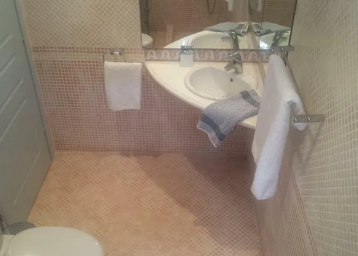 Beautiful House By The Sea,loutraki Skaloma.