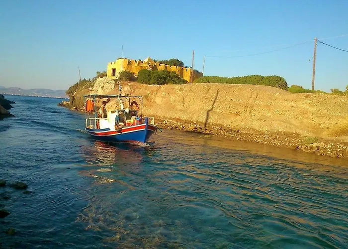 Beautiful House By The Sea,loutraki Skaloma. Nyaraló Lutráki