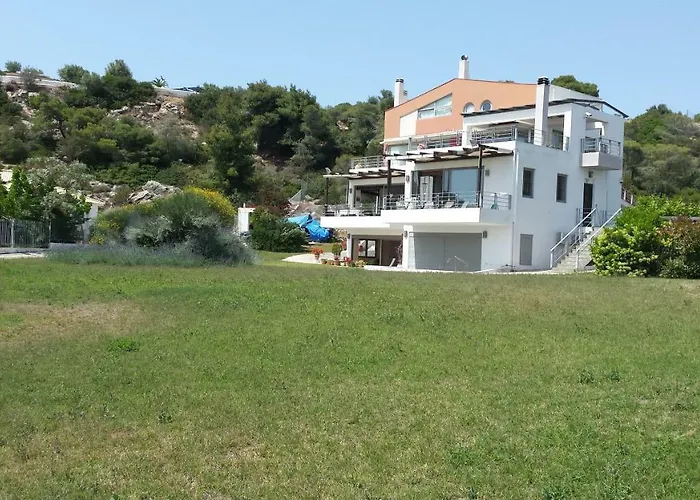 Nyaraló Beautiful House By The Sea,loutraki Skaloma.