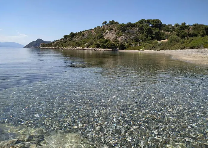 Hébergement de vacances Beautiful House By The Sea,loutraki Skaloma. *