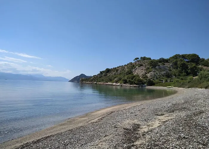 Beautiful House By The Sea,loutraki Skaloma. Loutráki