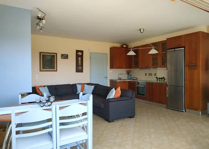 Prázdninový dům Beautiful House By The Sea,loutraki Skaloma.