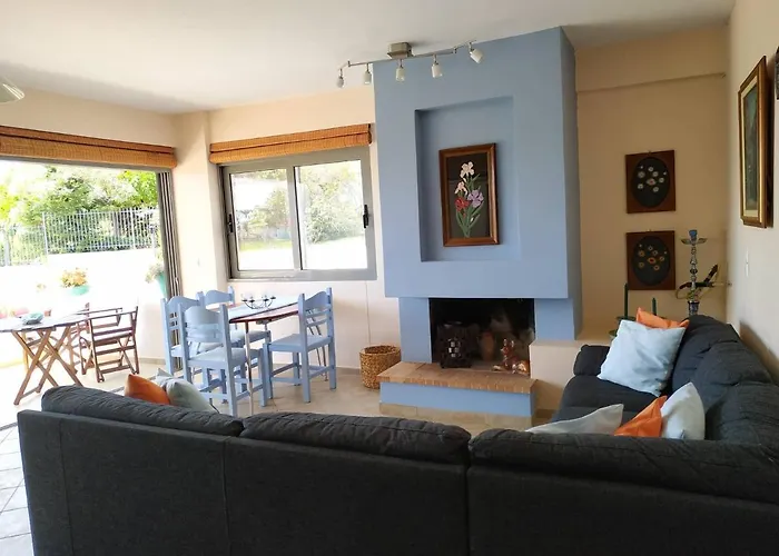 Beautiful House By The Sea,loutraki Skaloma. Loutráki